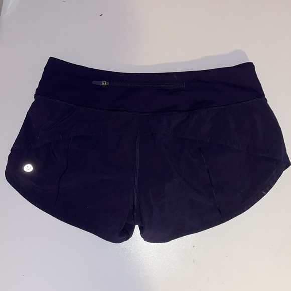 Lululemon navy speed up shorts - Picture 3 of 3